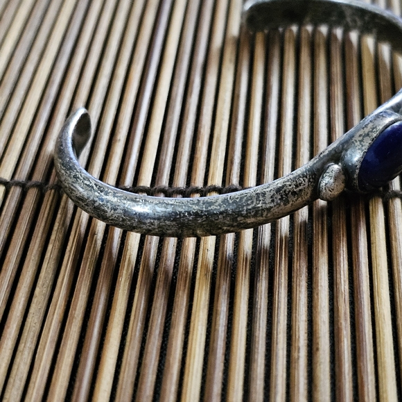 Sterling Silver Navajo Lapis Cuff Bracelet (Vintage) - Picture 3 of 12